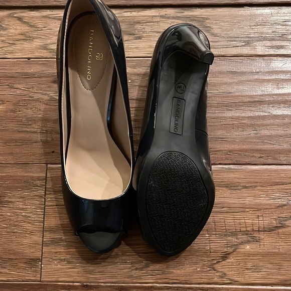 Bandolino Rainaa Pump in New Luxe Navy - Picture 5 of 6